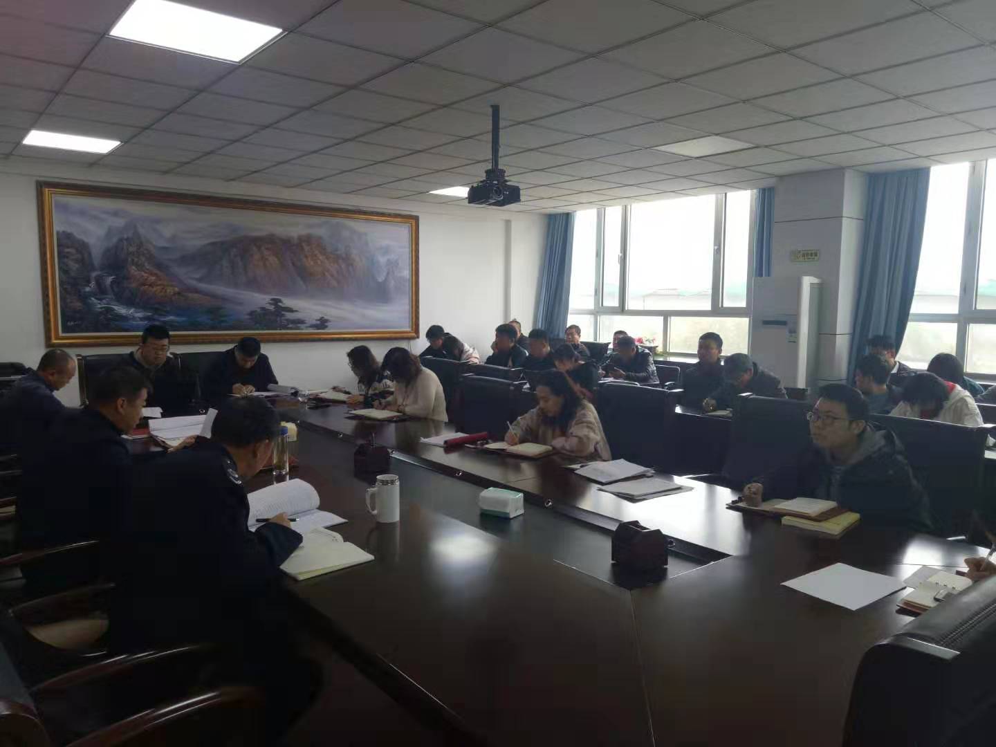 出口加工区工会召开学习会议5